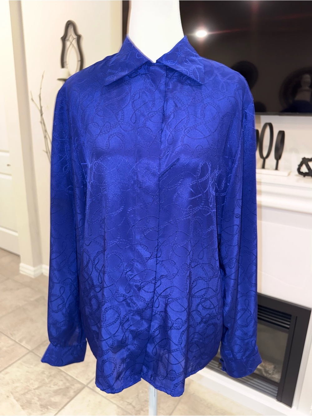 2 x 20$ Evan Picone Royal Blue Satin-Effect Button Front Blouse Size 10